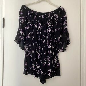 Black floral Express romper. Size Small.